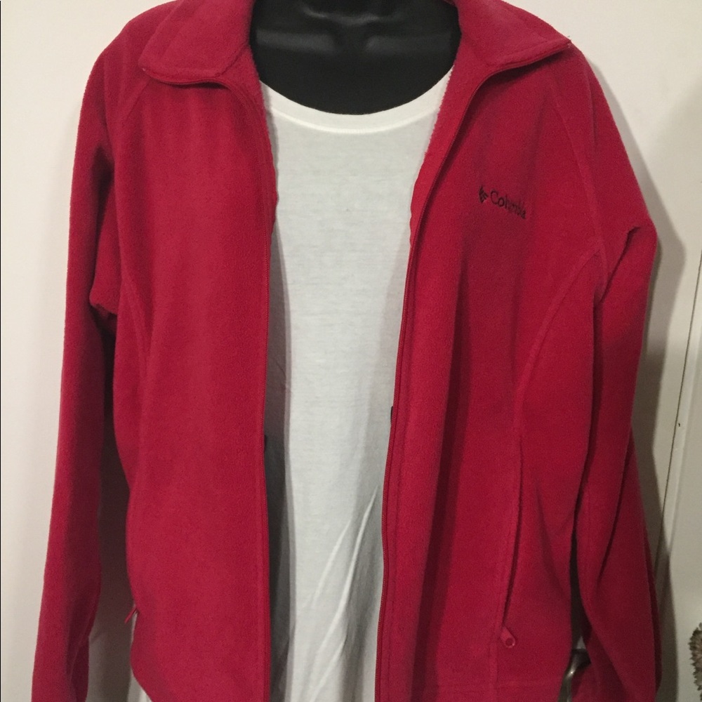 Dark pink Columbia fleece jacket